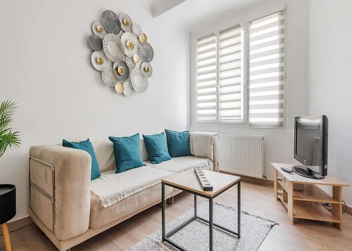 Appartement Charming Near Canal De L'ourcq - Mobility Lease *