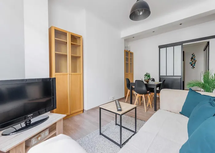 Charming Near Canal De L'ourcq - Mobility Lease Appartement